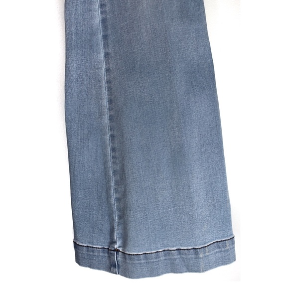 Buffalo David Bitton NWT Ibbie Light Wash High Rise Flare Leg Jeans 28 6 - Picture 4 of 8